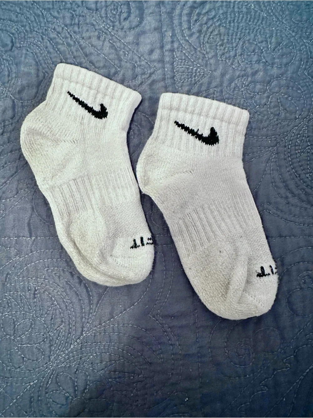 Nike pairs white